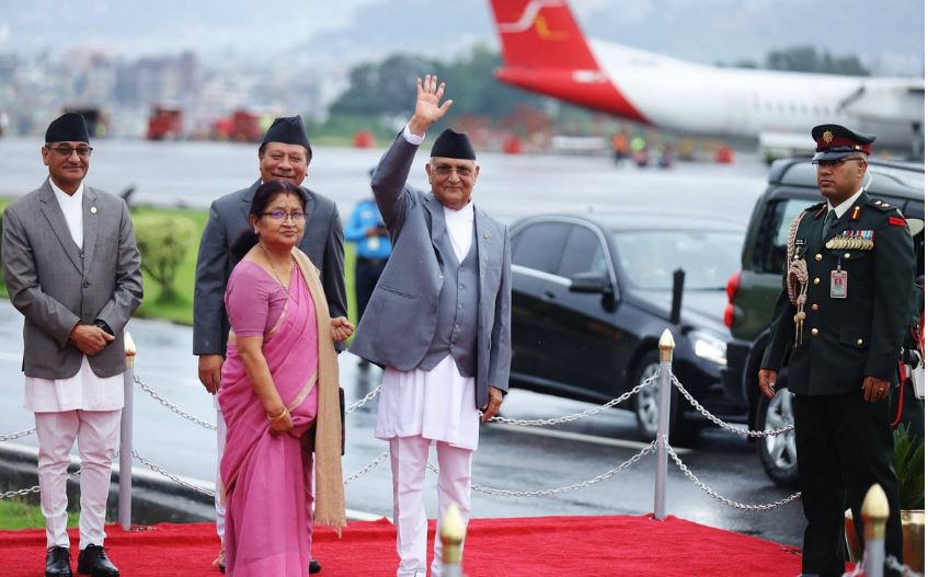 प्रधानमन्त्री ओली चीन प्रस्थान, अरु को को गए ?